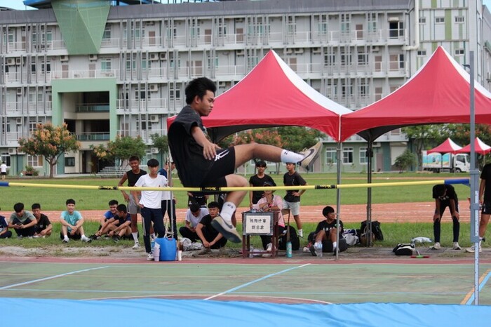 97週年校慶暨運動大會:跳高-01圖片