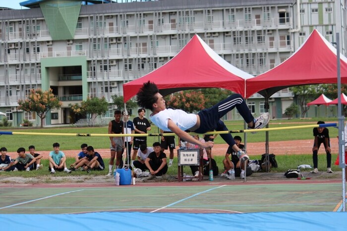 97週年校慶暨運動大會:跳高-01圖片