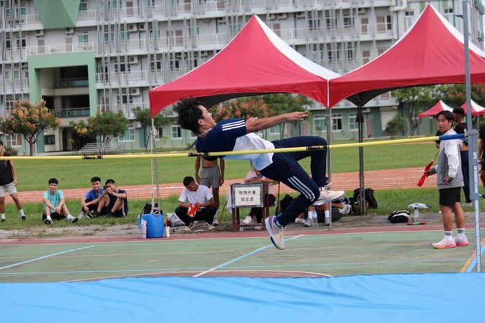 97週年校慶暨運動大會:跳高-01圖片