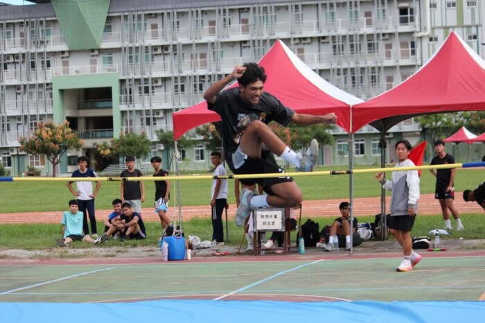 97週年校慶暨運動大會:跳高-01圖片