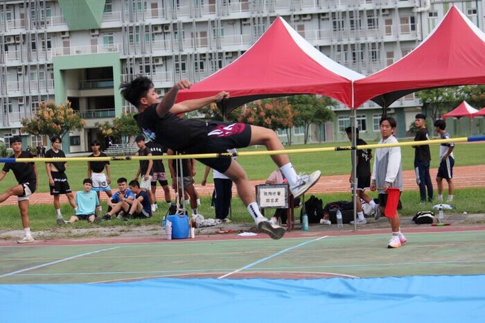 97週年校慶暨運動大會:跳高-01圖片