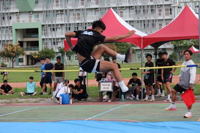 97週年校慶暨運動大會:跳高-01圖片