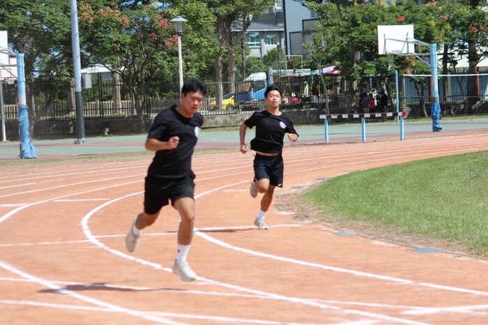 97週年校慶暨運動大會:200M圖片