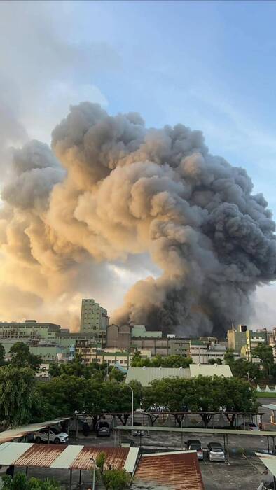 注意!高雄鋰電池廠閃燃爆炸,有毒「氫氟酸 」外洩中,提醒現居高雄市教職員生防範空氣汙染傷害圖片
