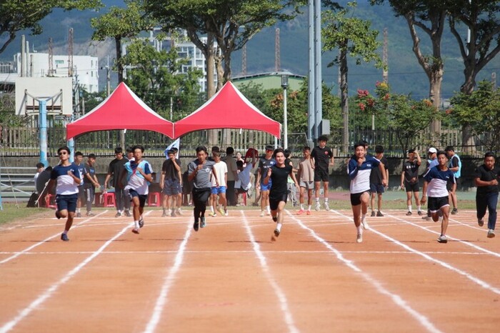 97週年校慶暨運動大會:100M-02圖片