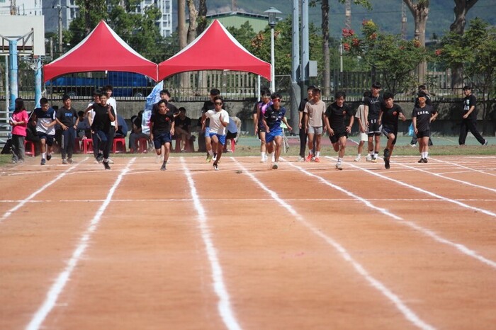 97週年校慶暨運動大會:100M-02圖片