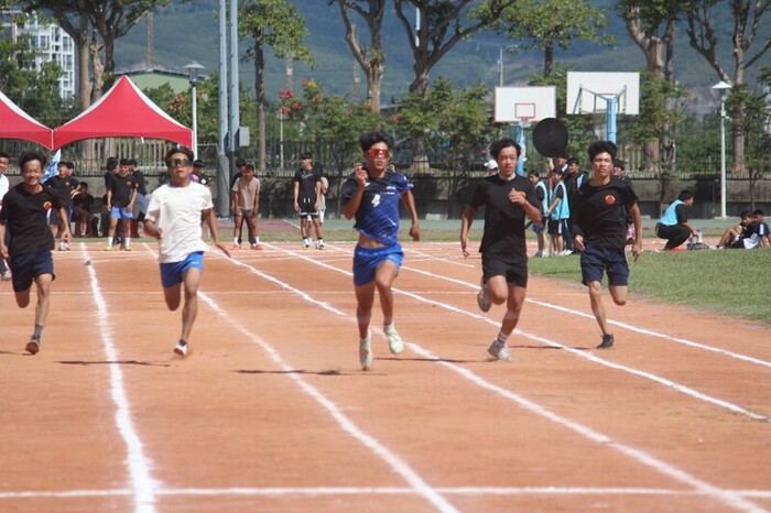 97週年校慶暨運動大會:100M-02圖片