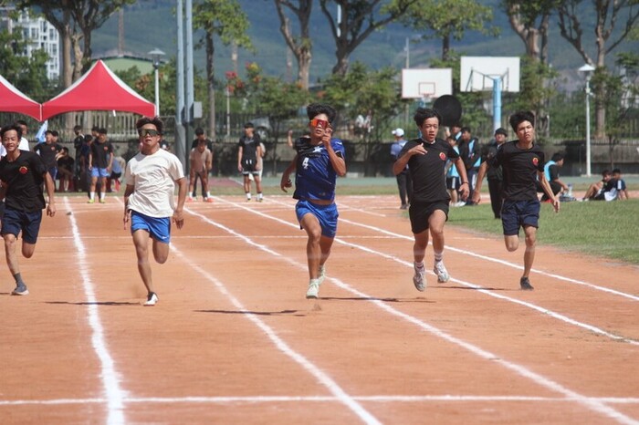 97週年校慶暨運動大會:100M-02圖片