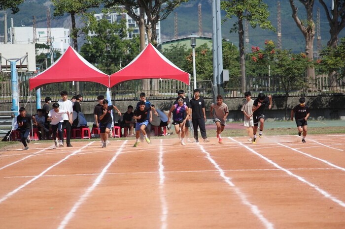 97週年校慶暨運動大會:100M-02圖片
