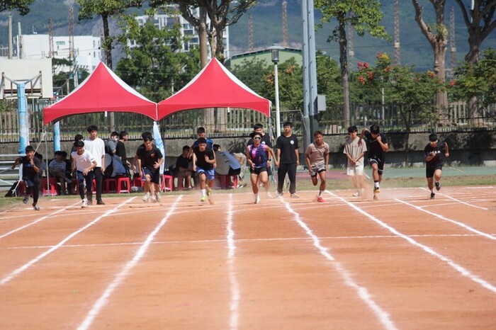 97週年校慶暨運動大會:100M-02圖片