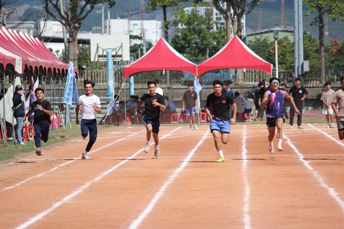 97週年校慶暨運動大會:100M-02圖片