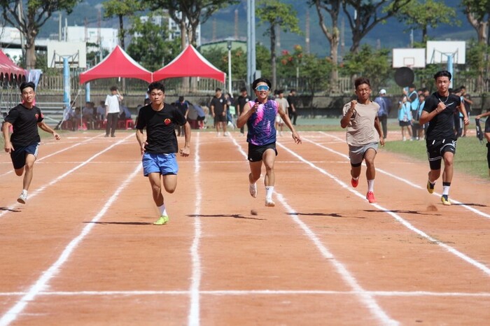 97週年校慶暨運動大會:100M-02圖片